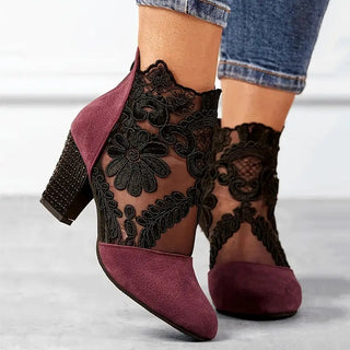 Sophie Dames Enkelboots met Bloemenkant - Elegantie en Comfort